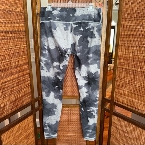 Lululemon Wunder Under Floral Platoon Silver Spoon Ambient Grey Silver Spoon 10 - Picture 2 of 7